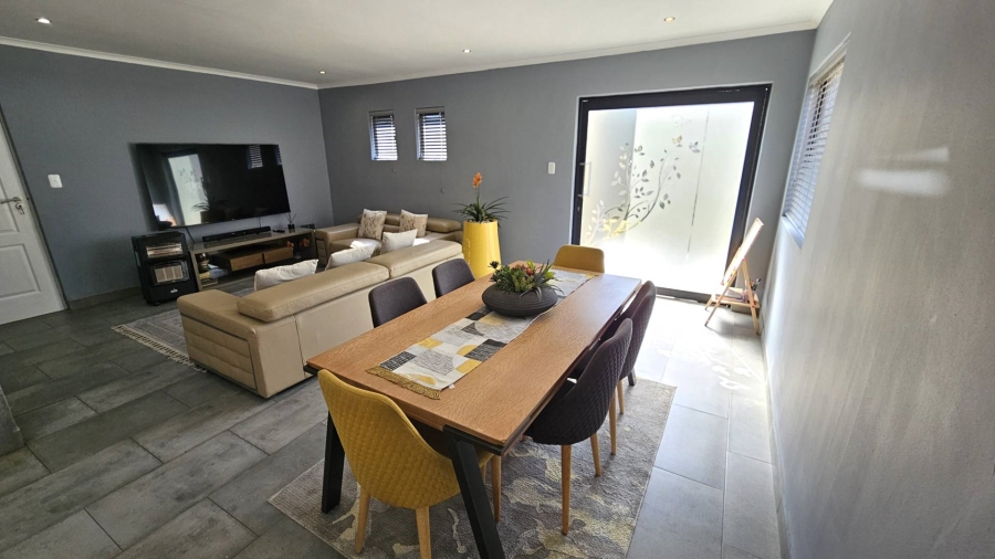 3 Bedroom Property for Sale in Melodie North West